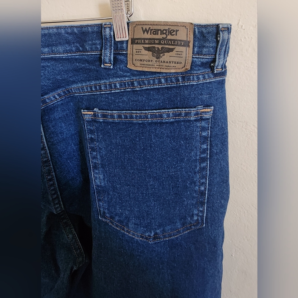 Wrangler Men's Blue Jeans - Picture 6 of 16
